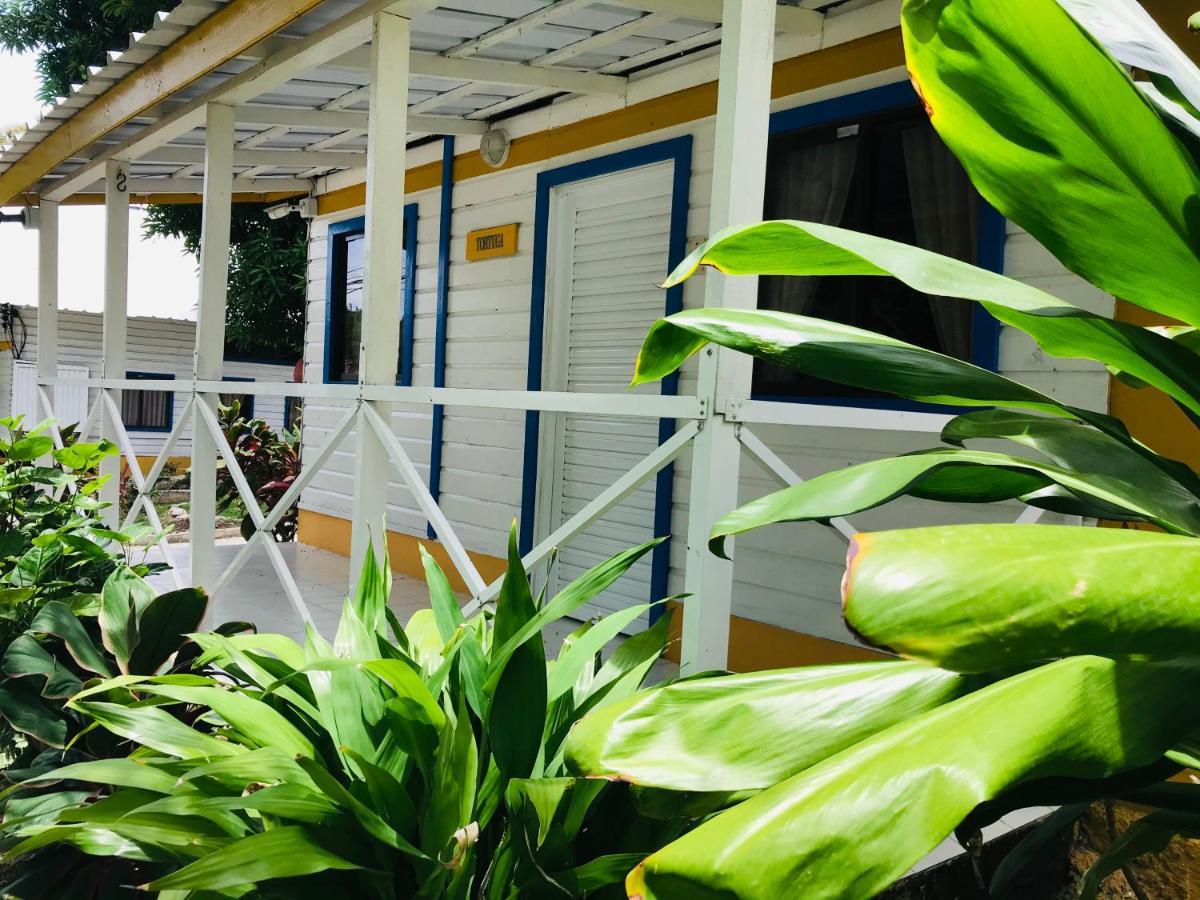 Cabanas Agua Dulce South West Bay Extérieur photo